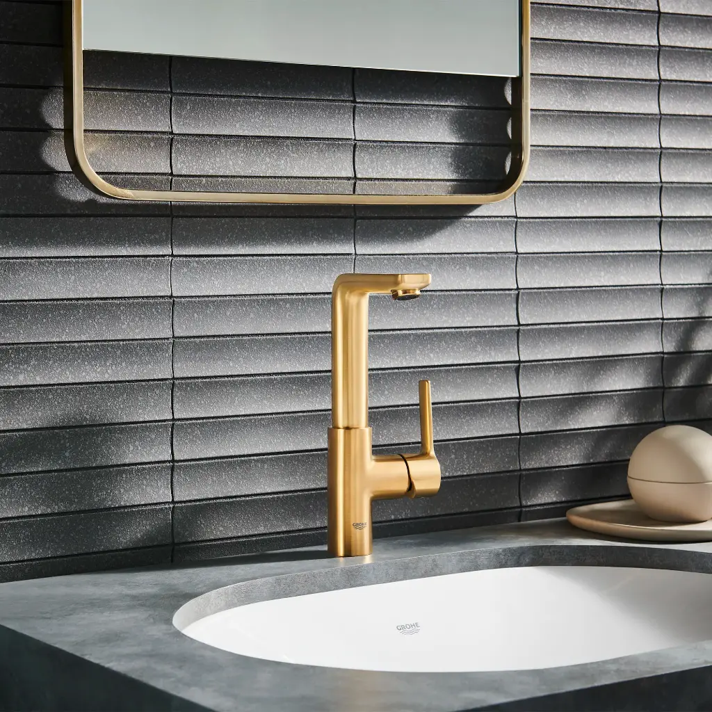 Grohe 23825GNA Single Hole Single-Handle L-Size Bathroom Faucet 4.5 L/Min (1.2 Gpm) Brushed Cool Sunrise