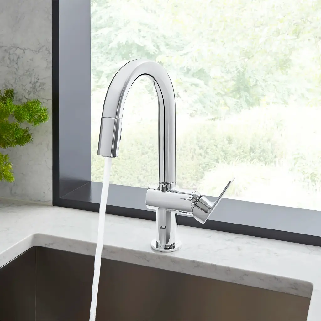 Grohe 30377000 Defined Dual Spray Pull-Down Kitchen Faucet