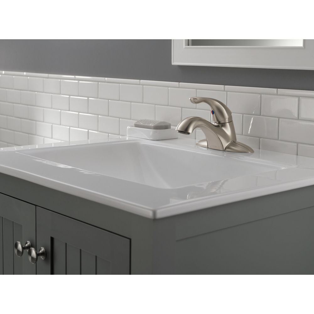 Delta 520-SSMPU Classic Single Handle Centerset Lavatory Faucet Brilliance Stainless 1